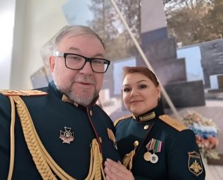 Суховы: от казачьих песен до эстрады и окопов СВО Суховы: от казачьих песен до эстрады и окопов СВО